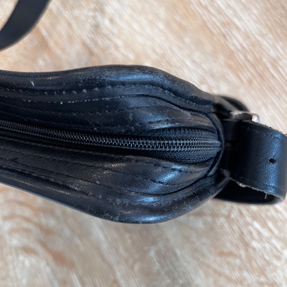 Vintage 90’s Black COACH Leather Legacy North South Camera Crossbody Bag - Picture 5 of 9